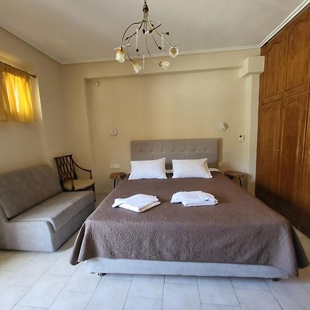 Paradise Bar Apartments Планос Екстер'єр фото