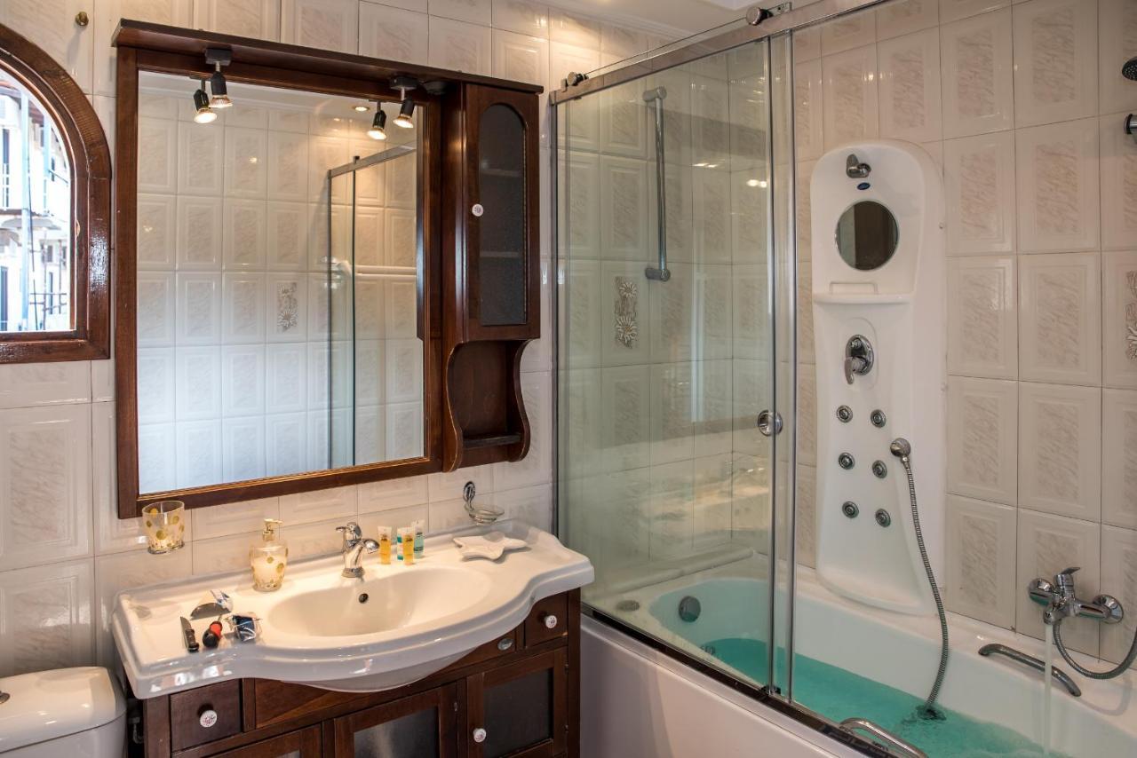 Paradise Bar Apartments Планос Екстер'єр фото