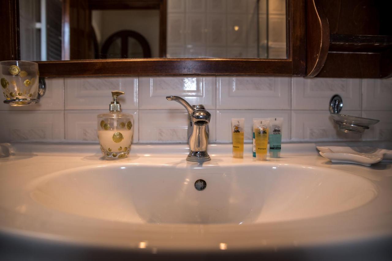Paradise Bar Apartments Планос Екстер'єр фото