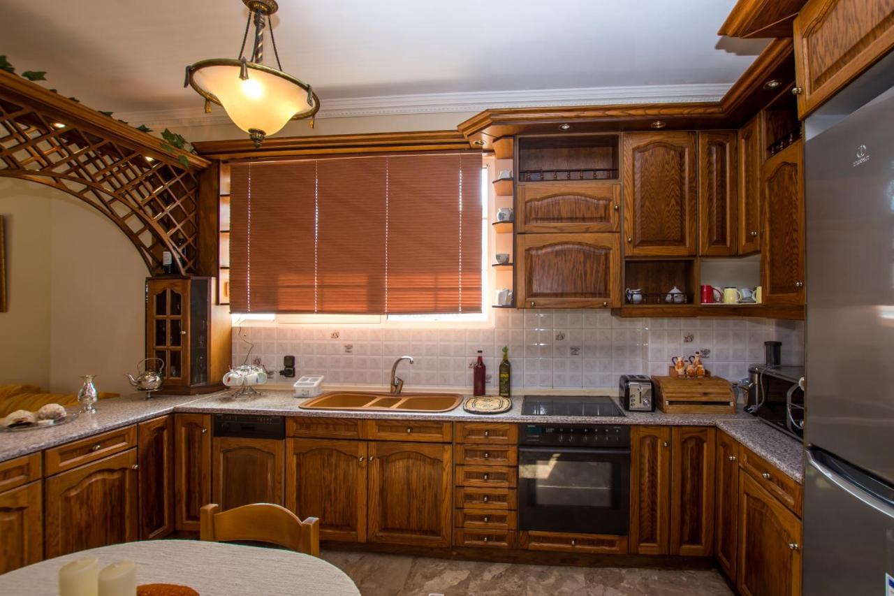 Paradise Bar Apartments Планос Екстер'єр фото