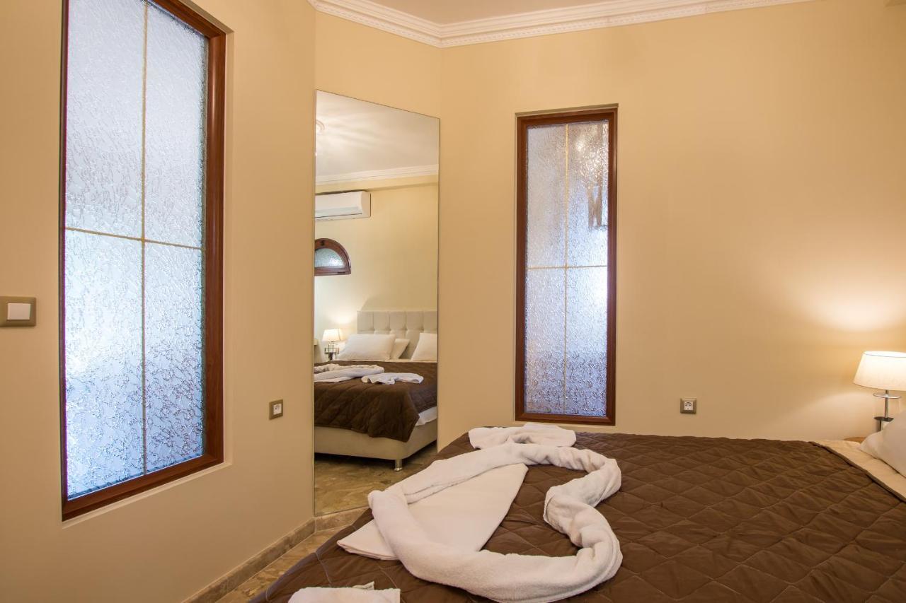 Paradise Bar Apartments Планос Екстер'єр фото