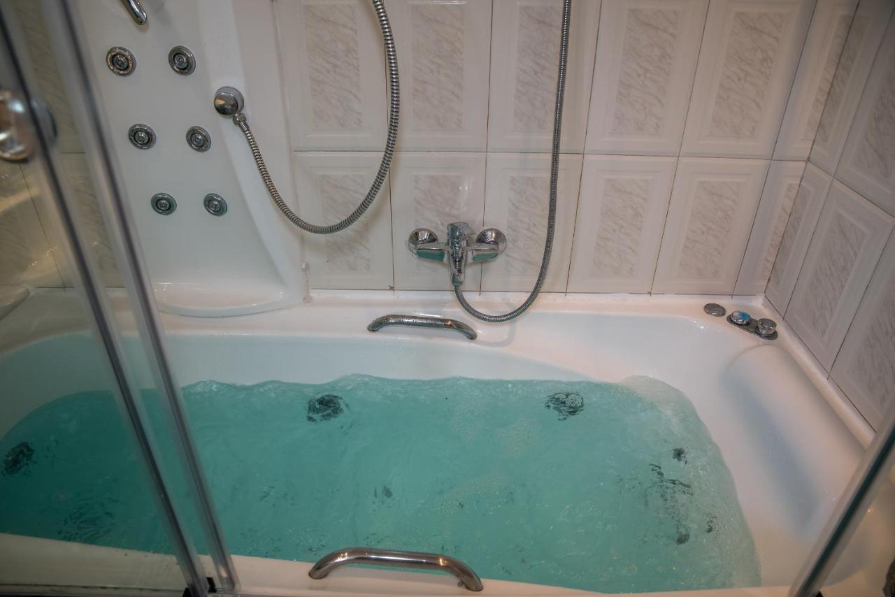 Paradise Bar Apartments Планос Екстер'єр фото