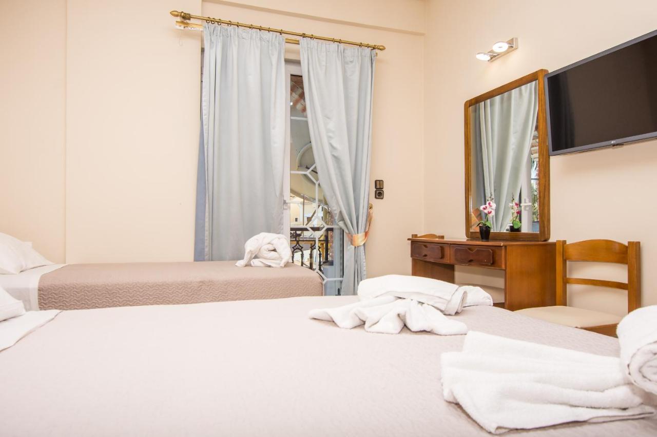 Paradise Bar Apartments Планос Екстер'єр фото